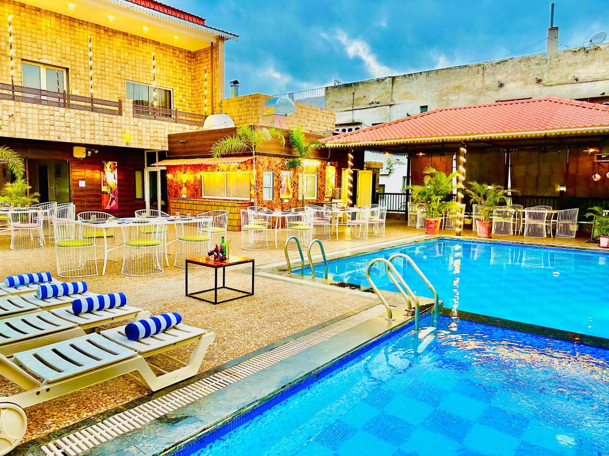 Hotel Grand Bhagwat, Udaipur Eksteriør bilde