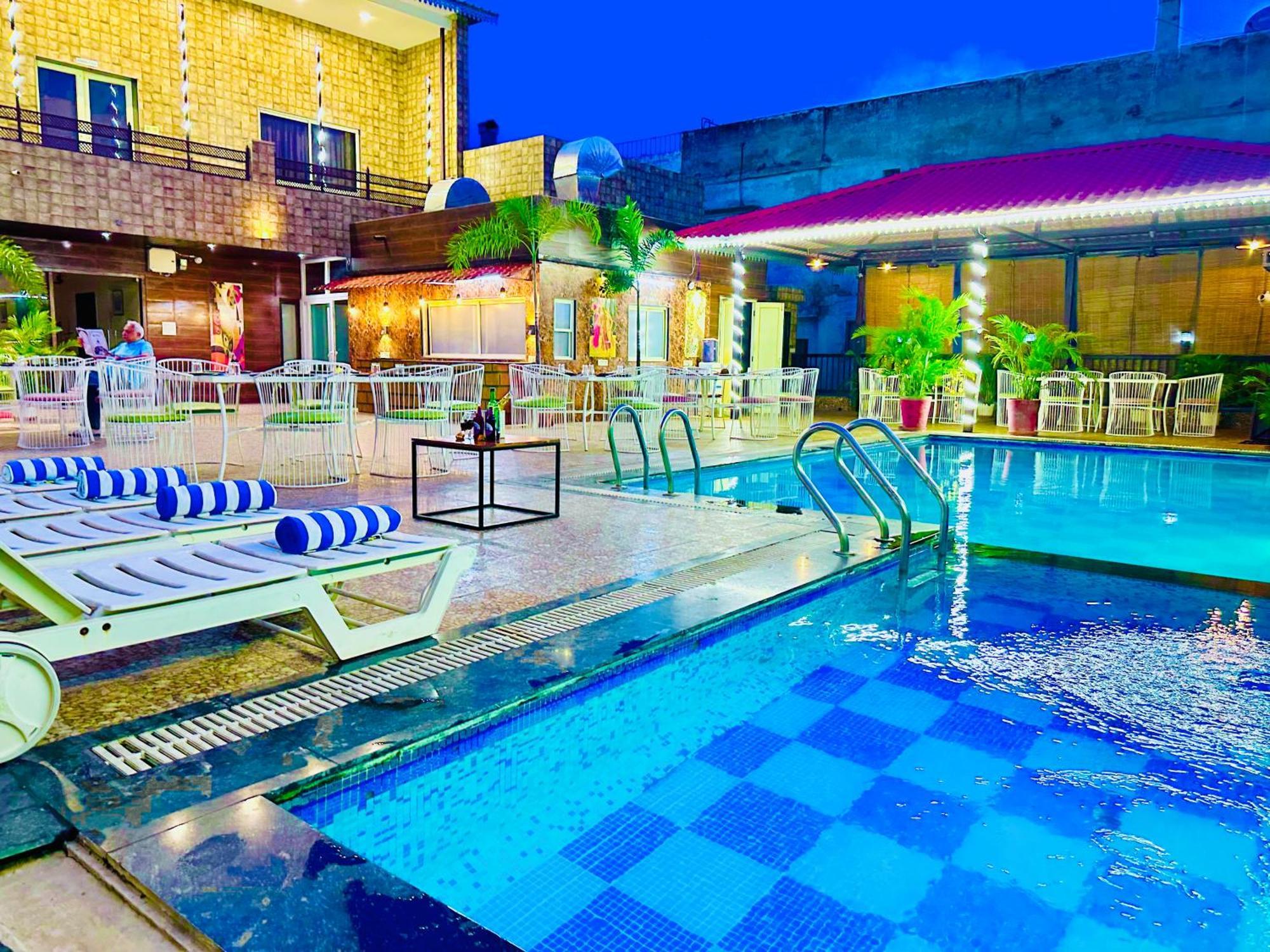 Hotel Grand Bhagwat, Udaipur Eksteriør bilde